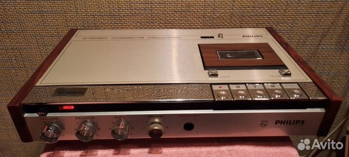 Магнитофон philips