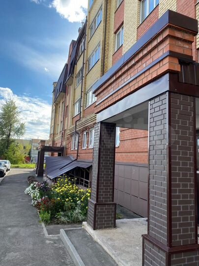 2-к. квартира, 56 м², 2/5 эт.