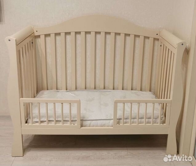 Комод и кровать Giovanni (Италия)