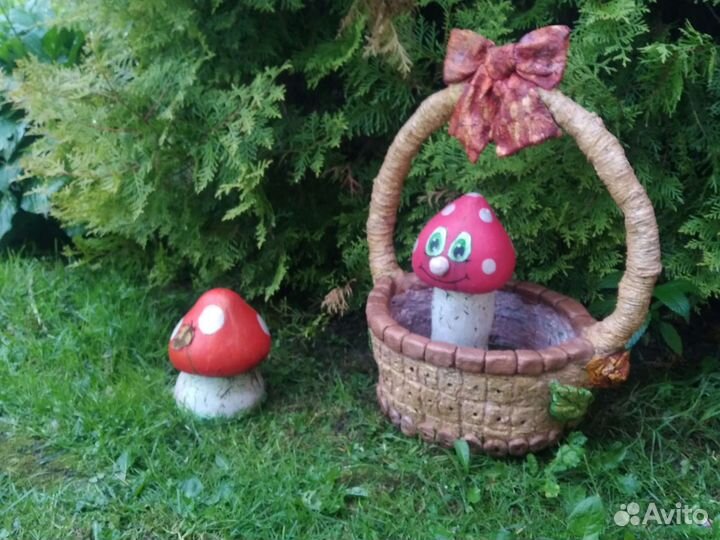 Садовые фигурки из бетона