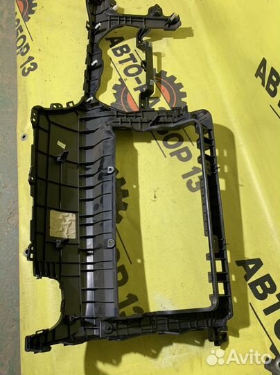 Накладка торпедо правая Киа Рио 4. (FB)