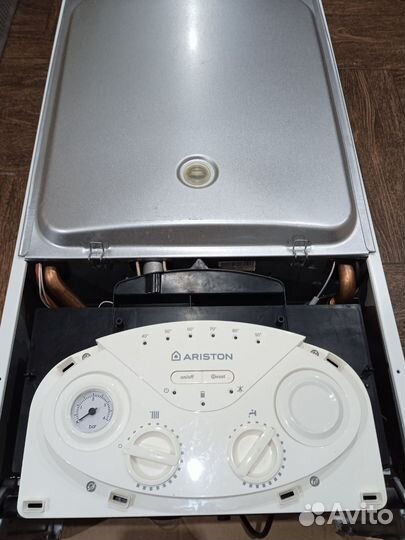 Газовый котёл Аристон BS-24 FF
