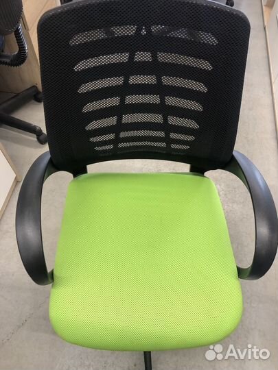 Кресло офисное «Ирис»