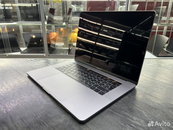 Apple MacBook Pro 15 i7/16Gb/1024Gb