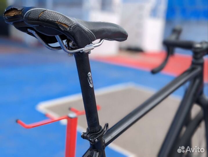 Кастомный шоссейник-гревел на Shimano 105