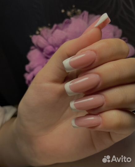 Нужна модель на маникюр