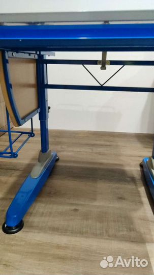 Растущая парта и стул деми