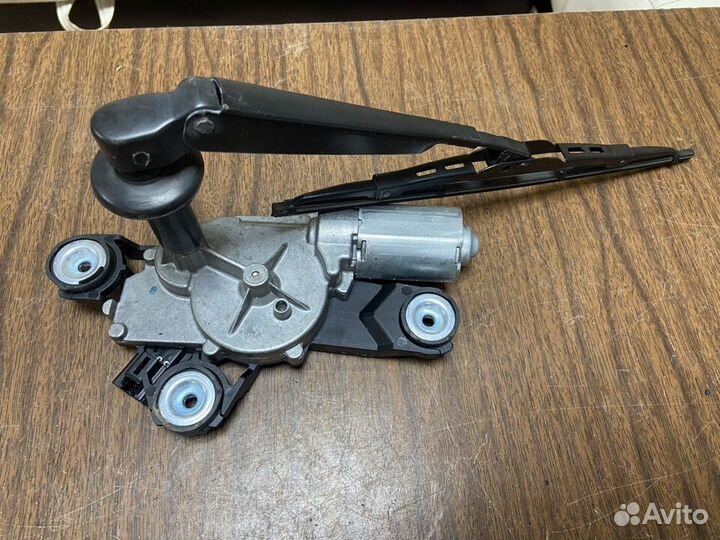 Моторчик заднего стеклоочистителя Ford Focus 2