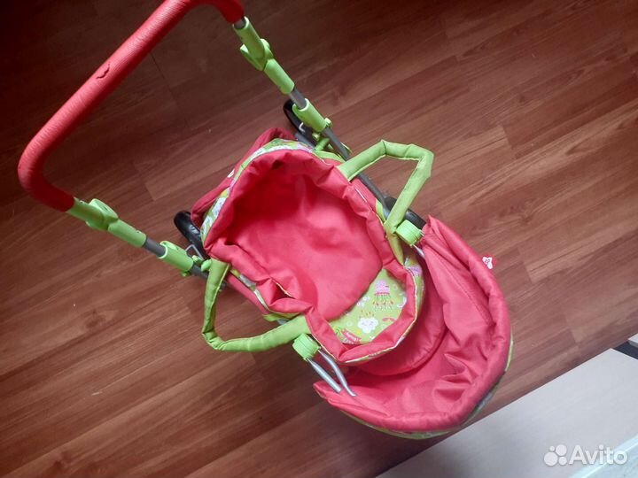 Коляска кукольная