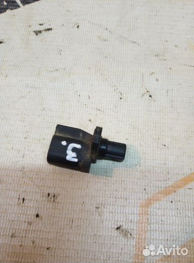 Датчик ABS Ford Focus 2