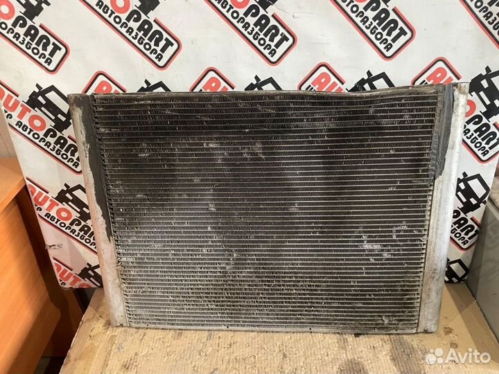 Радиатор основной BMW 7 e65/66 3.6 дефект