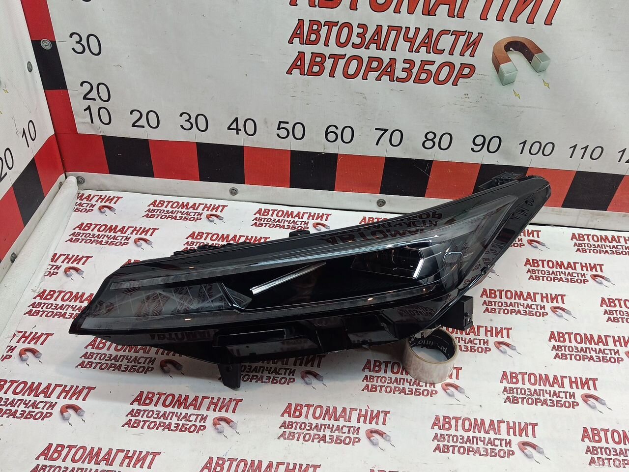 Фара передняя левая Changan CS75 plus