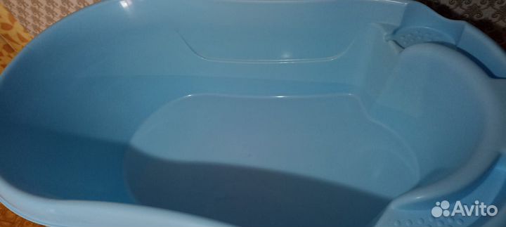 Детская ванночка для купания с подставкой