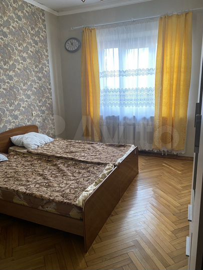 Комната 18 м² в 4-к., 2/2 эт.