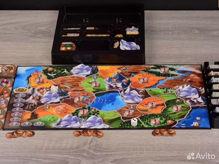 Small World: Маленький мир