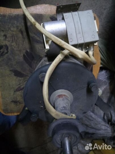 Электродвигатель 220в