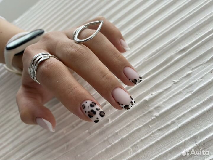 Маникюр педикюр наращивание ногтей
