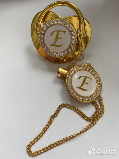 Соски пустышки со стразами