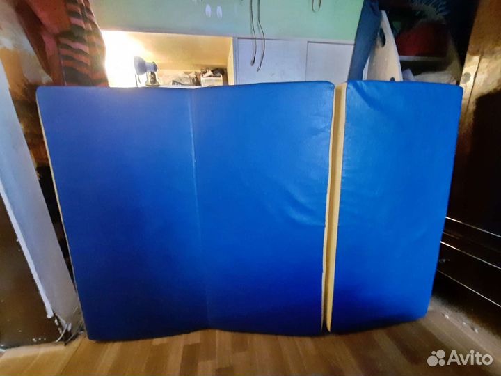Мат гимнастический складной