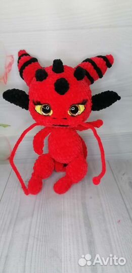 Вязаная игрушка квами леди баг и супер кот