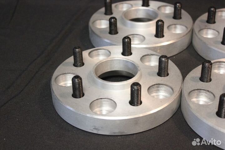 Проставки переход с 5*120 на 5*114,3 (25 мм)