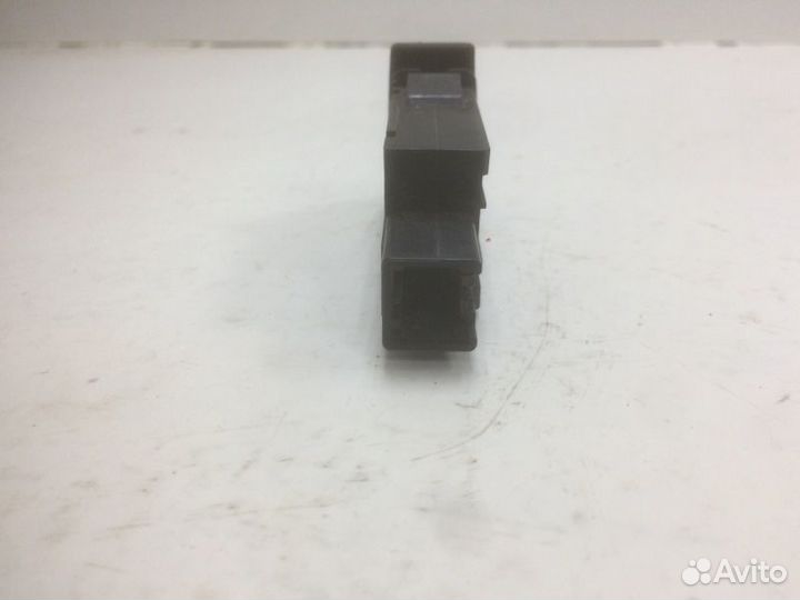 Кнопка аварийной сигнализации Mazda 6 2007-2013