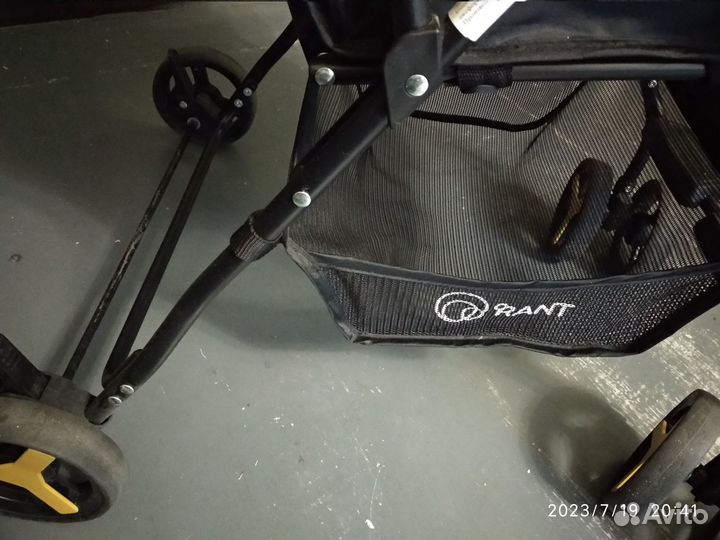 Прогулочная коляска складная