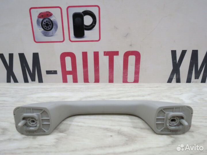 Ручка потолочная передняя правая Renault Sandero 2