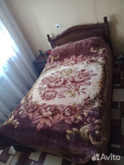 Кровать с матрасом 120х200