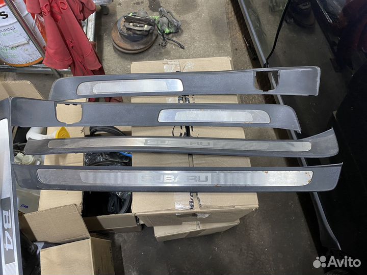 Накладки порогов Subaru Legacy Outback B13 BL BP