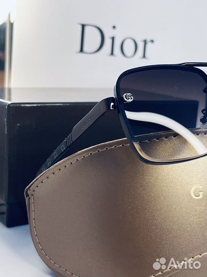 Солнцезащитные очки мужские