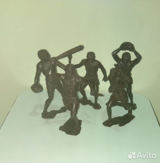 Фигурки Древние люди