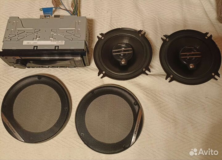 Комплект Kenwood KMM-125, Pioneer TS G1330F