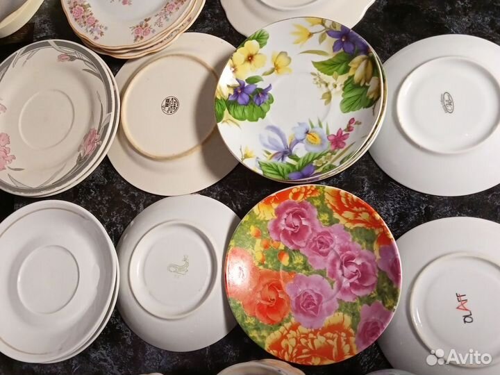 Блюдца,чашки