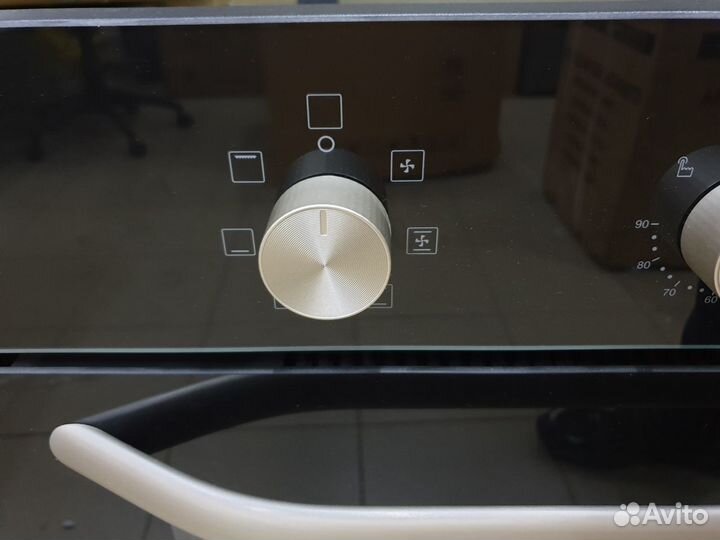 Духовой шкаф Macbi MBO 1660 Черный