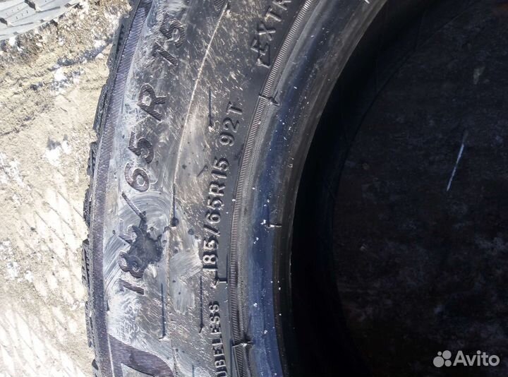 Michelin X-Ice North 4 65/180 R15