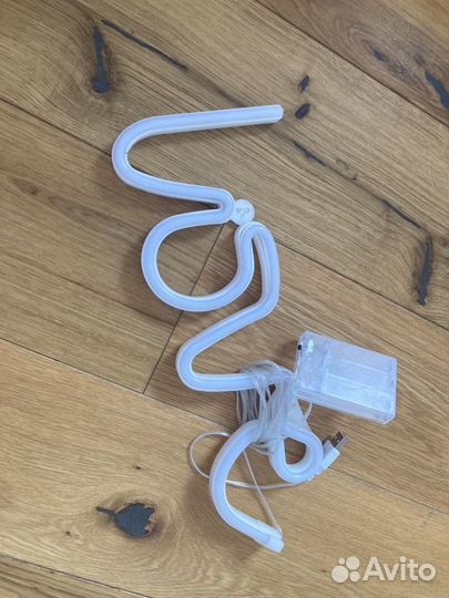 Неоновая вывеска