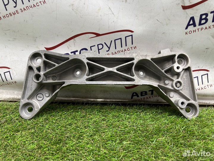 Кронштейн АКПП Bmw 430I F33 LCI Ф33 рест B46B20B
