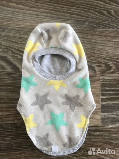 Продам шлемик, снизу подклад, сверху тёплый флис