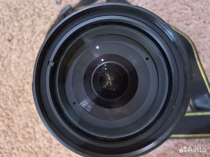 Объектив Nikkor lens AF-S DX 18-200mm f/3.5-5.6