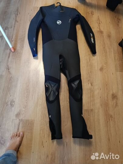 Гидрокостюм для парусного спорта и серфинга