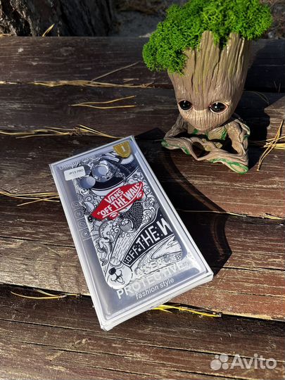 Чехол Kaws на iPhone 14, iPhone 13, iPhone 12