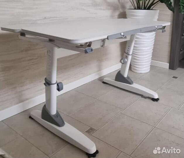 Детская растущая парта