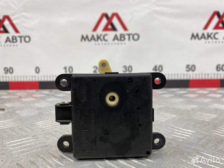 Б/У Сервопривод заслонки печки (моторчик