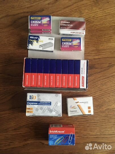 Канцелярские товары степлер скобы срепки дырокол