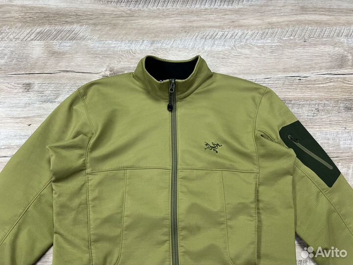 Куртка женская Arcteryx