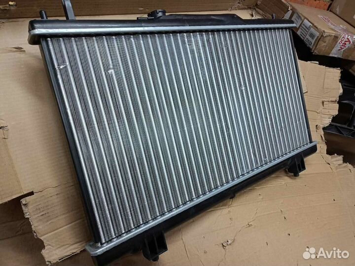 Радиатор охлаждения Toyota Corona ST210