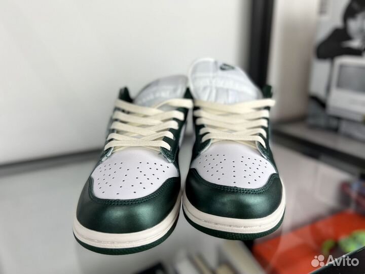 Кроссовки Nike Dunk Low 