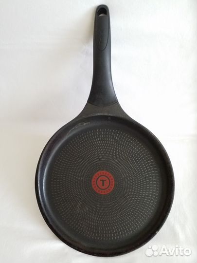 Сковорода Тефаль блинная, 25 см