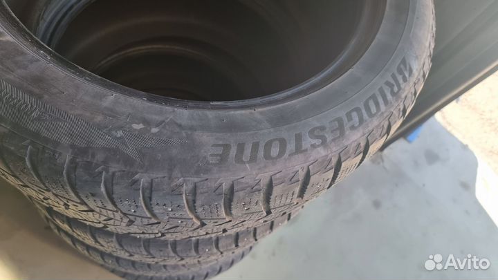 Bridgestone Blizzak Spike-02 265/50 R20